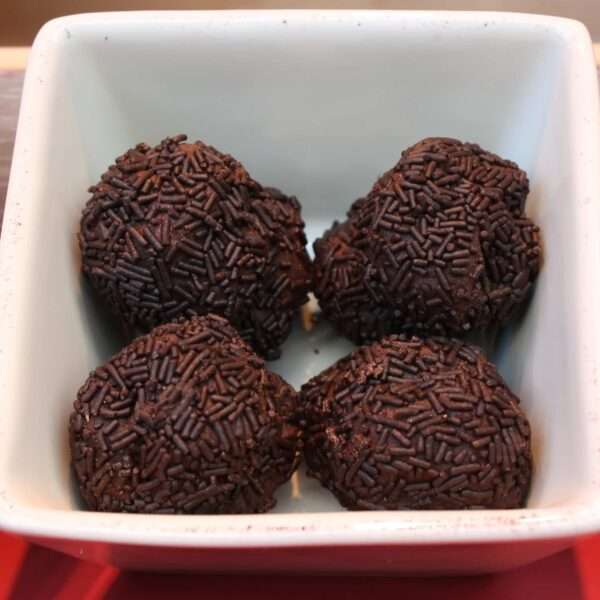 Receta de trufas de chocolate y coco
