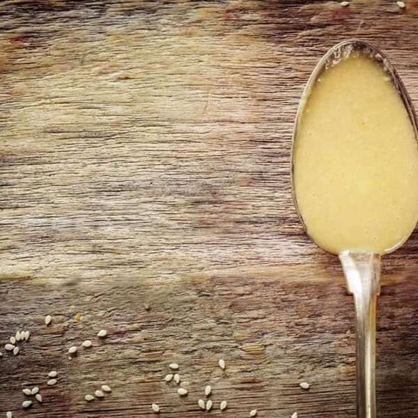 Tahini casero: cómo hacer la auténtica salsa árabe de sésamo
