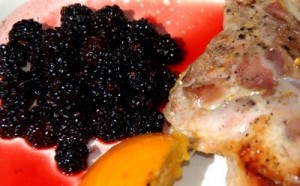 muslos de pato con salsa de moras