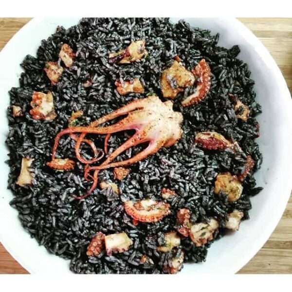 Receta de pulpo en su tinta con arroz