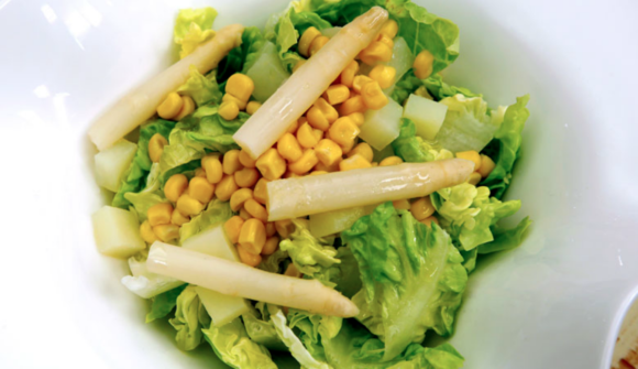 ensalada de cogollos espárragos y patata