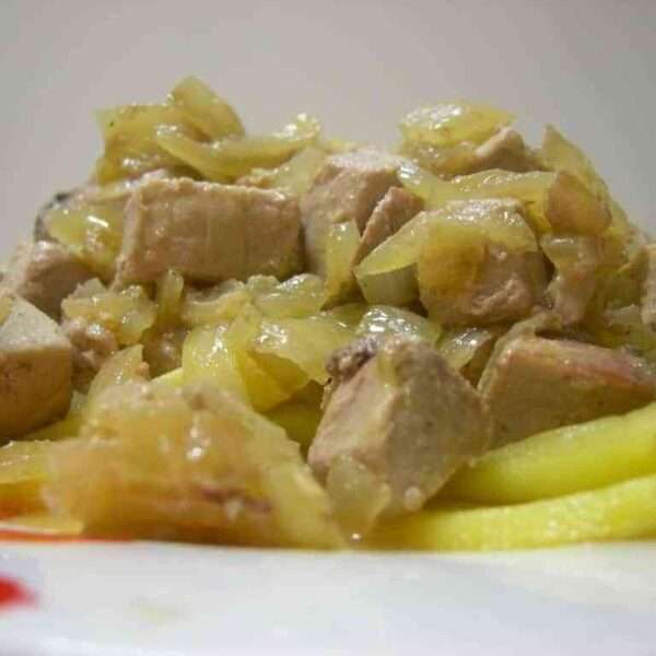 Receta de atún encebollado