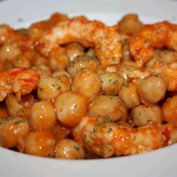 Receta de garbanzos con langostinos