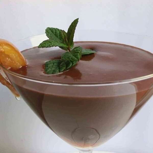 Aprende a elaborar una deliciosa mousse de chocolate negro y café