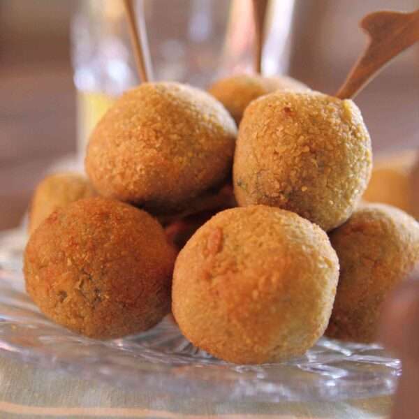 Croquetitas de queso y nueces