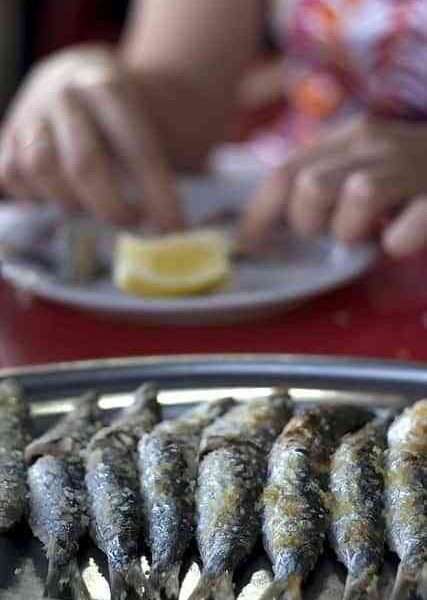Sardinas con salsa de limón