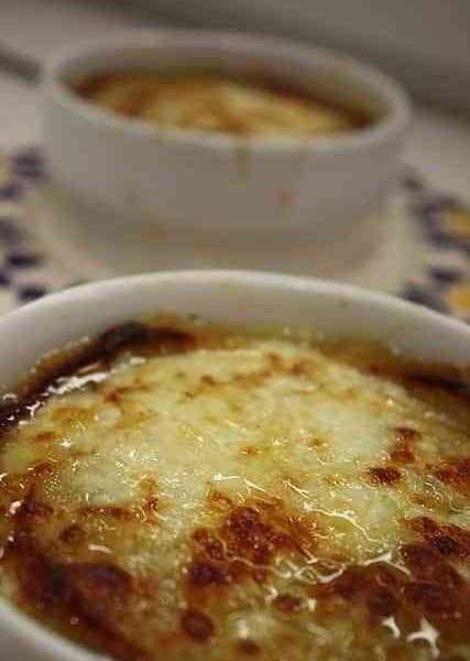 Sopa de cebolla y setas