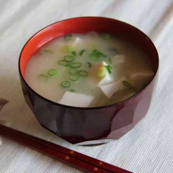 Receta japonesa de sopa de miso