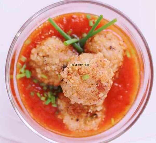 Albóndigas con tomate