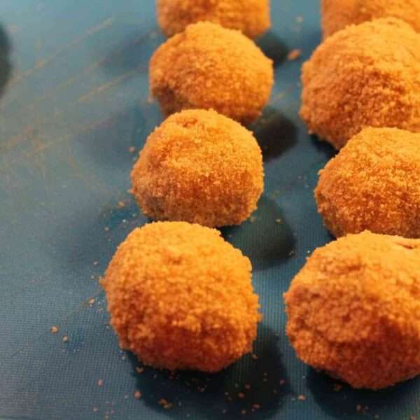 Delicias de pollo, queso y mostaza