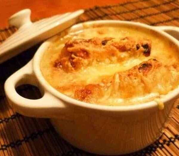 Receta de sopa de cebolla gratinada