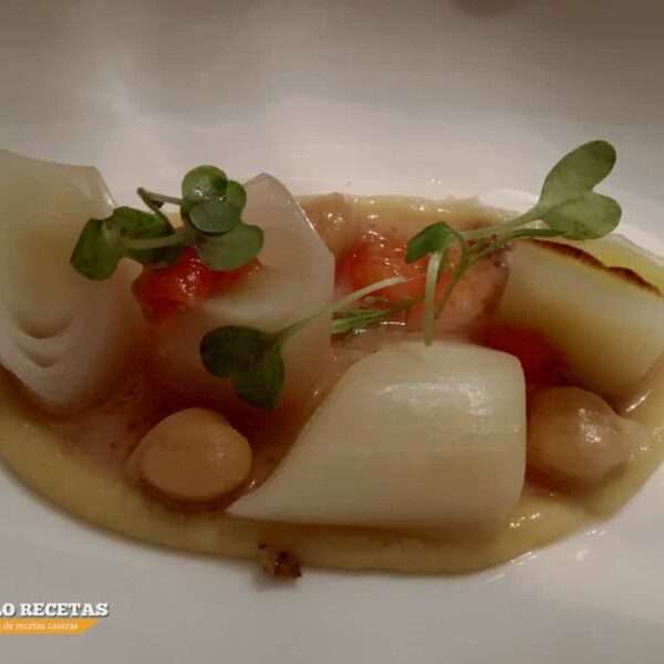 Los puerros del cocido, jugo de jamón y tomate