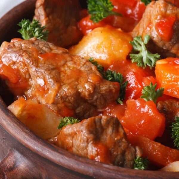 Cazuela de ternera en salsa