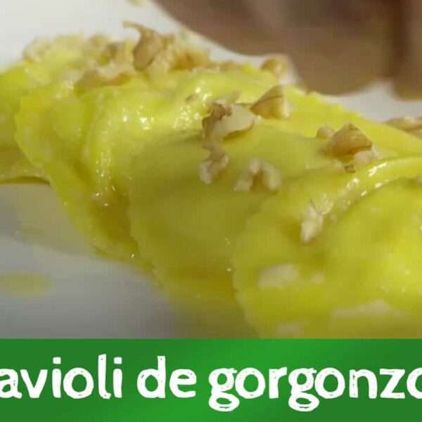 Receta sencilla para preparar unos raviolis de gorgonzola con pera