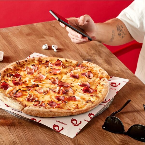 Telepizza lanza la mediana más grande a un precio reducido