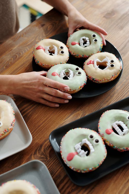 Noche de Brujas en la Cocina: Deliciosas recetas para un Halloween terrorífico 1 noche de Brujas