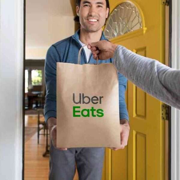 Los madrileños podrán hacer la compra en Mercados Municipales de Madrid a través de Uber Eats