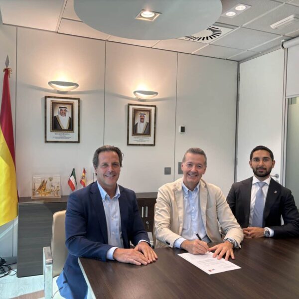 HVR Energy y Q8 firman un Memorando de Entendimiento para desplegar hidrolineras en España