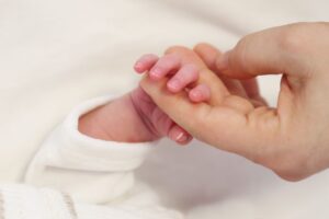 Dr. Juan Céspedes, ginecólogo de Policlínica Gipuzkoa: "Las mujeres buscan un parto seguro, personalizado, con un plan de parto a su medida, con toda la privacidad y el confort"