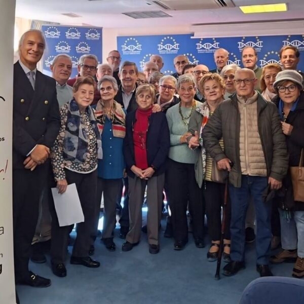 El doctor Manuel de La Peña, gurú de la longevidad, elegido por aclamación nuevo presidente de Apacor