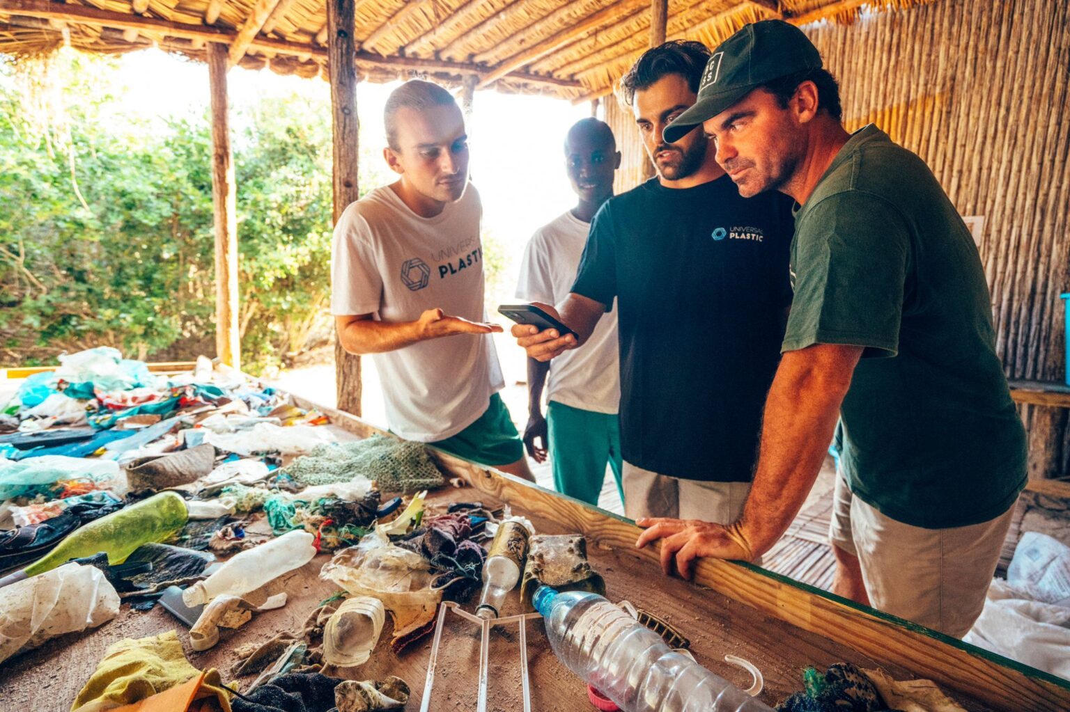 España lanza el primer espacio de datos oceánicos sobre plástico: el nuevo 'oro azul'