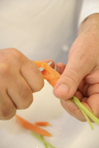 Descubre Cómo El Cátering de La Teca Sàbat Facilita Comer Bien