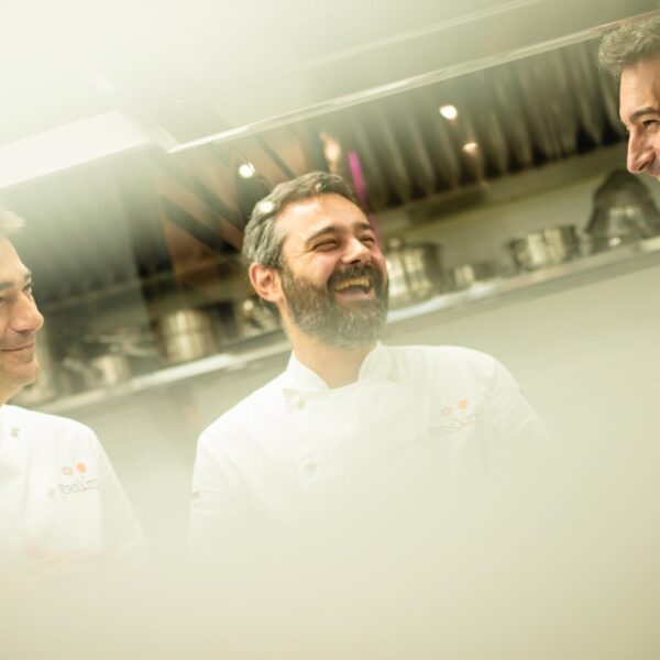 Versátil, el restaurante de pueblo con estrella Michelin mejor valorado en España gracias a sus clientes